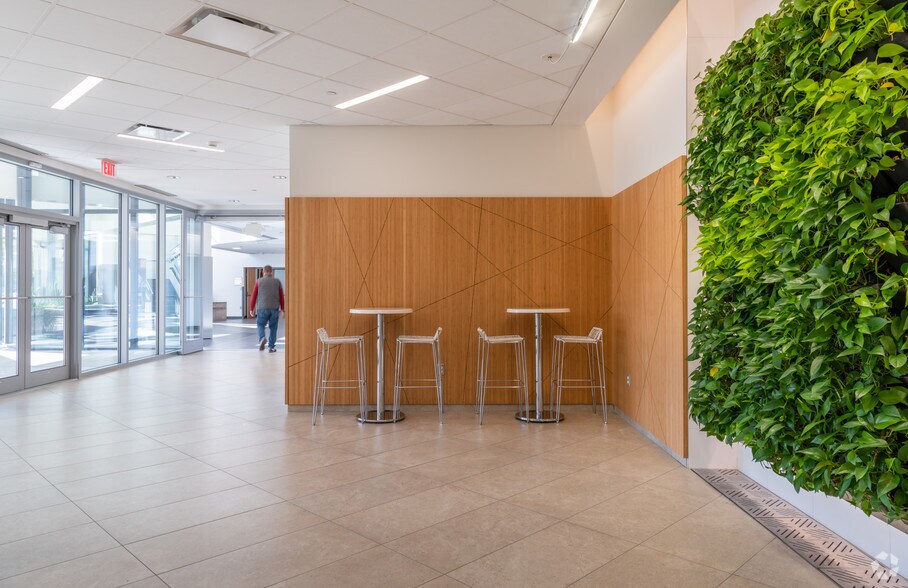More Photos Of 800 District Ave, Burlington Office For Lease