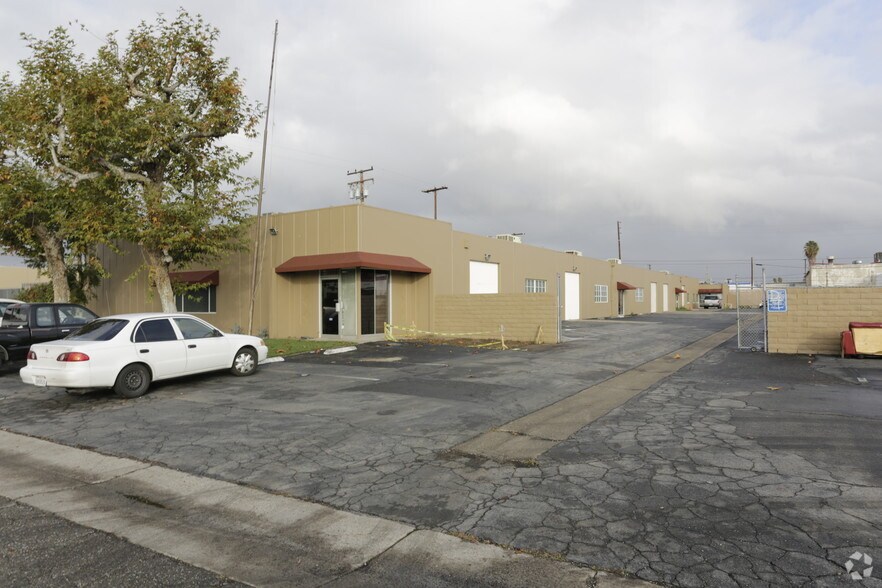 More Photos Of 1305 Wakeham Ave, Santa Ana Manufacturing For Lease