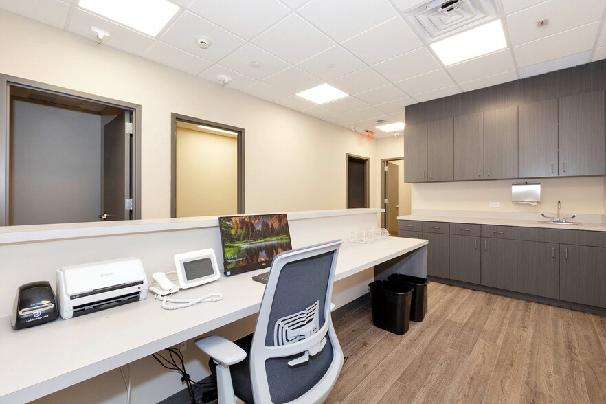 More Photos Of 10 Waldron Ave, Nyack Storefront For Lease