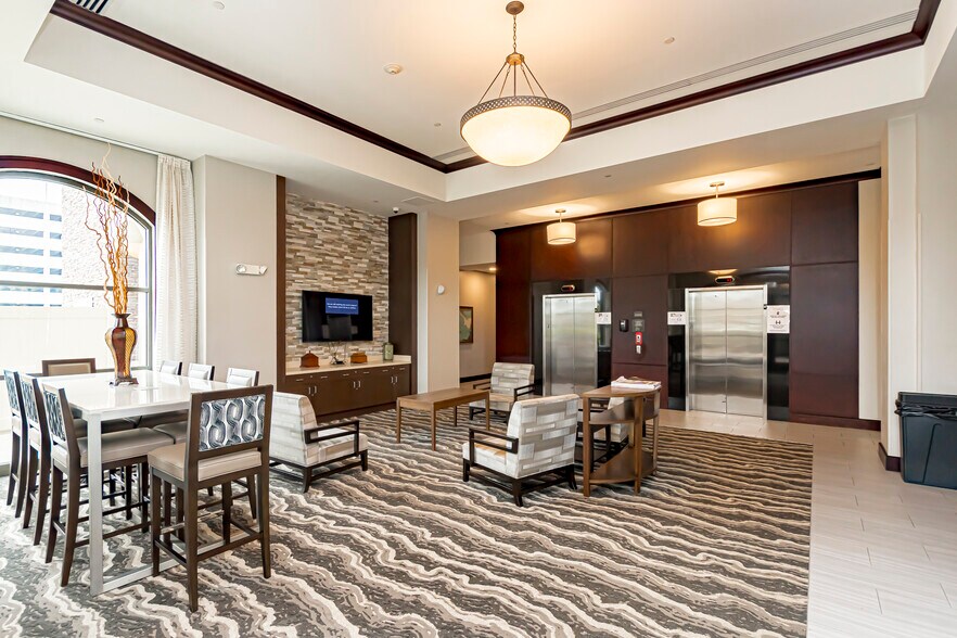 More Photos Of 4001 Nicholson Dr, Baton Rouge Hotel For Lease