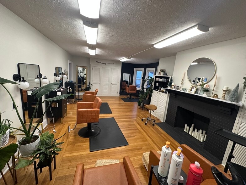 More Photos Of 224 Whiting Ln, West Hartford Office For Lease
