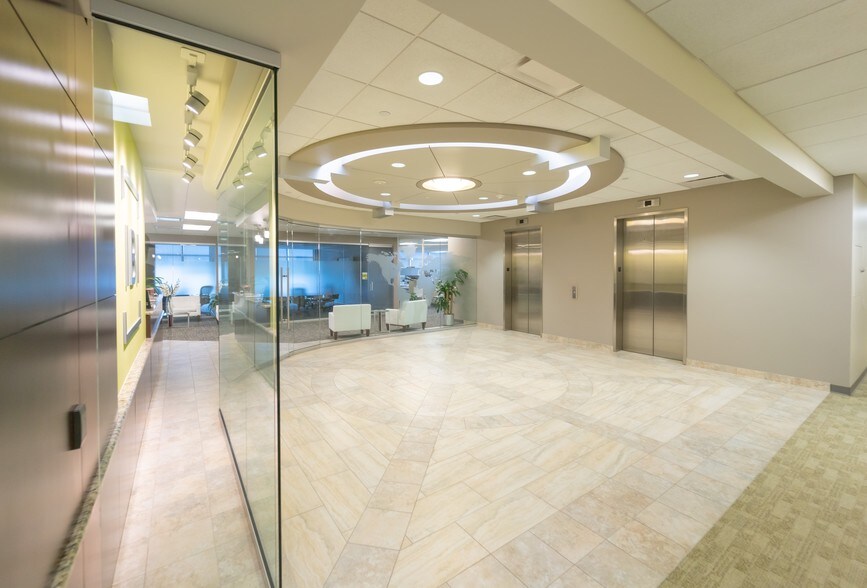 More Photos Of 455 E Medical Center Blvd, Webster Medical For Lease