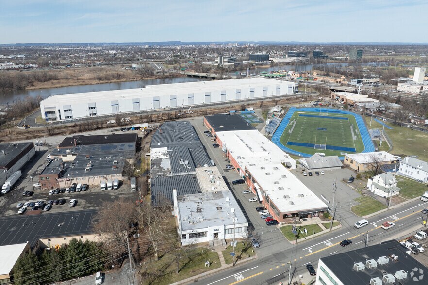 More Photos Of 730 Grand Ave, Ridgefield Light Distribution For Lease
