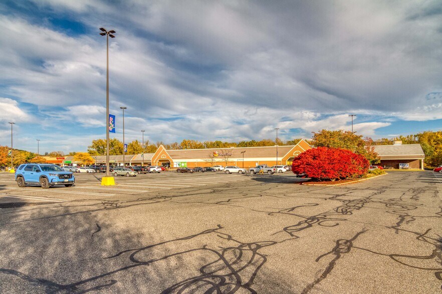 More Photos Of 660 Merrill Rd, Pittsfield General Retail For Lease