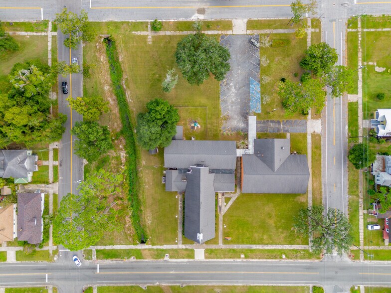 More Photos Of 412 McDonald St, Waycross Specialty For Sale