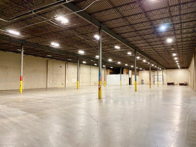More Photos Of 2200 S Tibbs Ave, Indianapolis Manufacturing For Lease