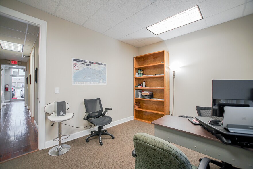 More Photos Of 16000 Park Ten Pl, Houston Office For Lease