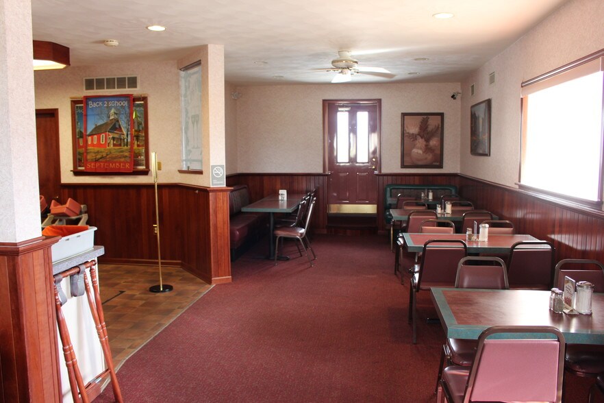 More Photos Of 725 Main St, Wintersville Restaurant For Sale