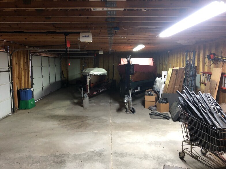 More Photos Of 1110 E Bristol Rd, Burton Medical For Lease