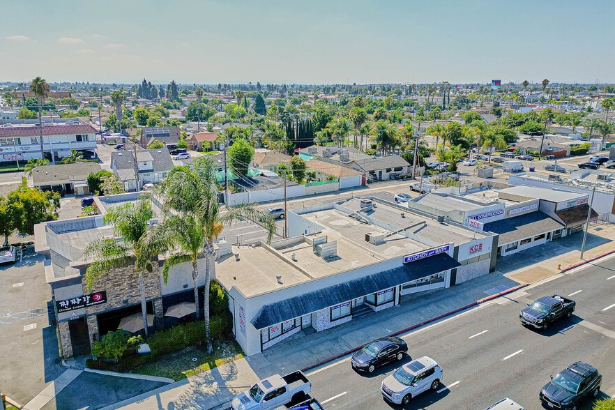 More Photos Of 6262 Beach Blvd, Buena Park Office Residential For Sale