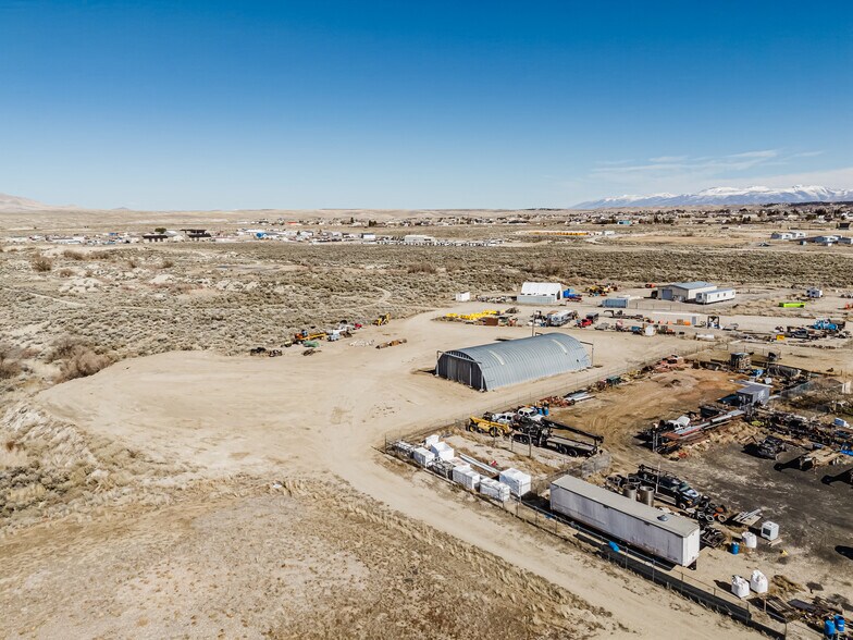 More Photos Of 75 Licht Pky, Spring Creek Industrial For Lease