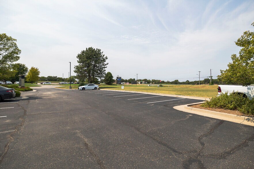 More Photos Of 13203 W 21st Ct N, Wichita Office For Sale