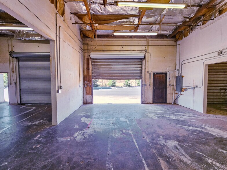 More Photos Of 971 Transport Way, Petaluma Warehouse For Lease