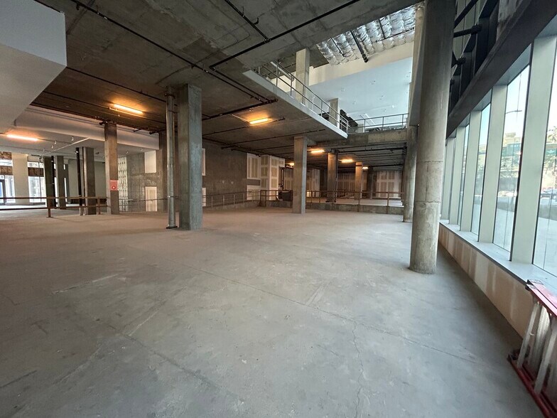 More Photos Of 1000 W 8th St, Los Angeles Apartments For Lease