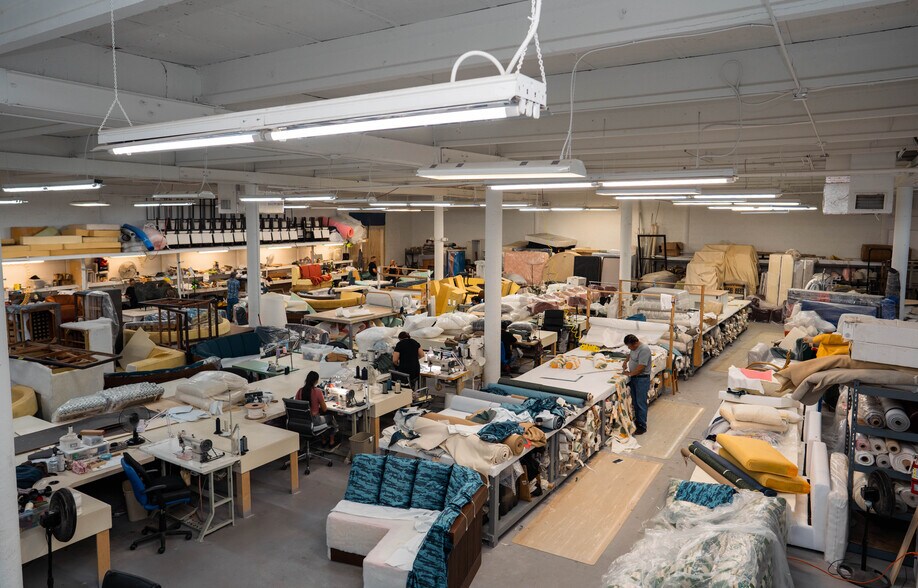 More Photos Of 6454 NE 4th Ave, Miami Light Manufacturing For Lease