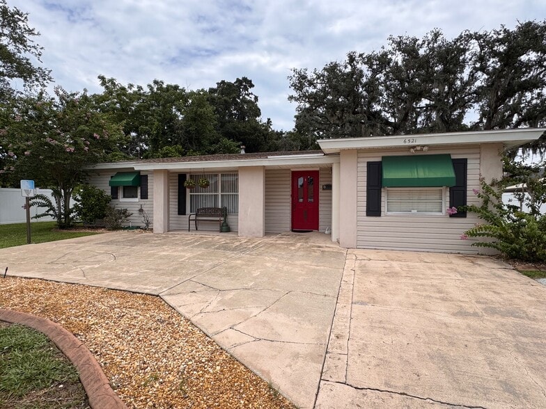 More Photos Of 6521 Main St, New Port Richey Office For Sale