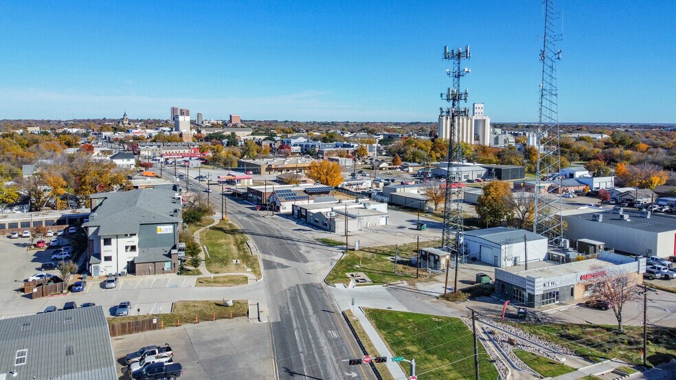 More Photos Of 206 Fort Worth Dr, Denton Storefront Retail Office For Sale