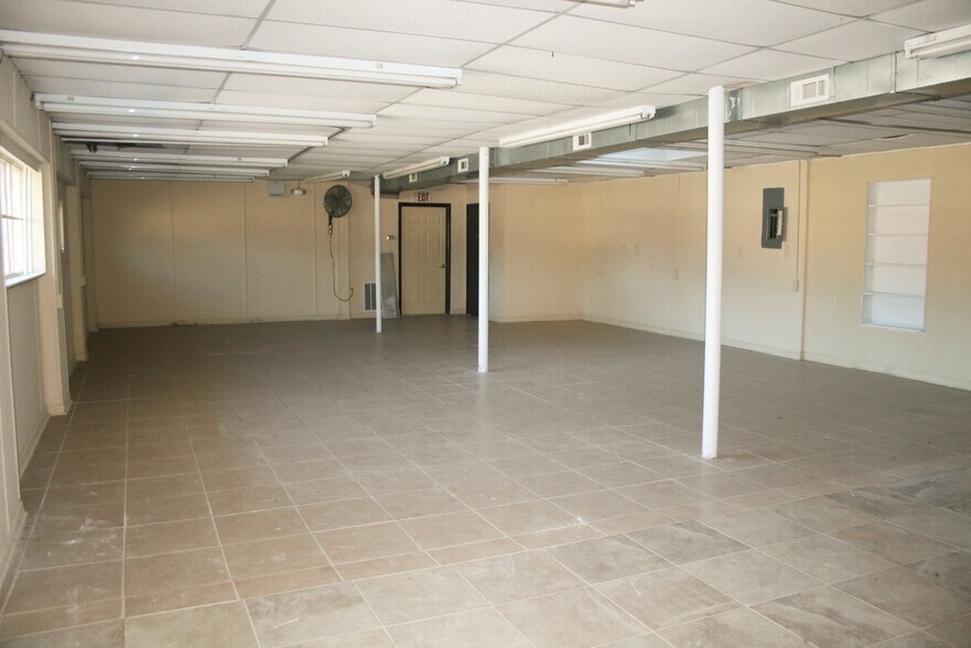 More Photos Of 1624 Watson Blvd, Warner Robins Office For Sale