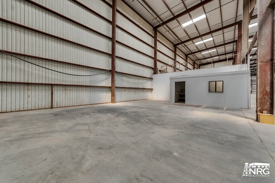More Photos Of 8800 NW Loop 338, Odessa Warehouse For Lease