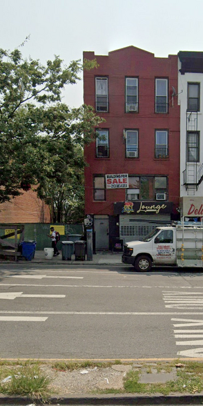 Primary Photo Of 598 Grand Concourse, Bronx Storefront Retail Office For Sale