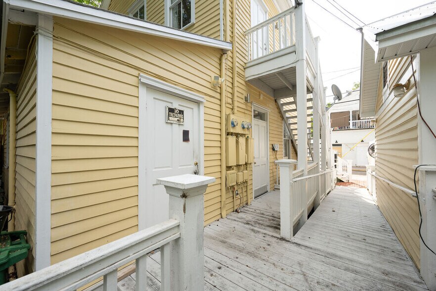 More Photos Of 405 Petronia St, Key West General Retail For Sale