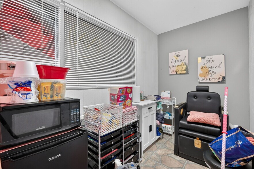 More Photos Of 3207-3229 13th St, Saint Cloud General Retail For Sale