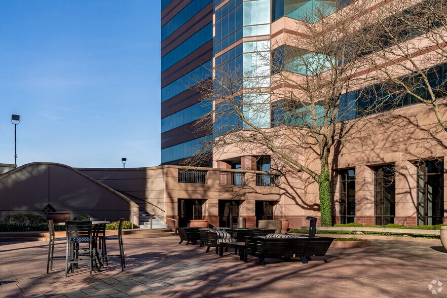 More Photos Of 290 Town Center Dr, Dearborn Unknown For Lease