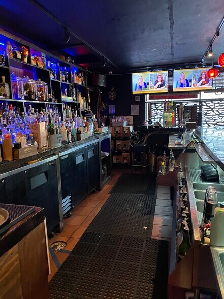 More Photos Of 300 Broadway, Oakland Office Residential For Lease