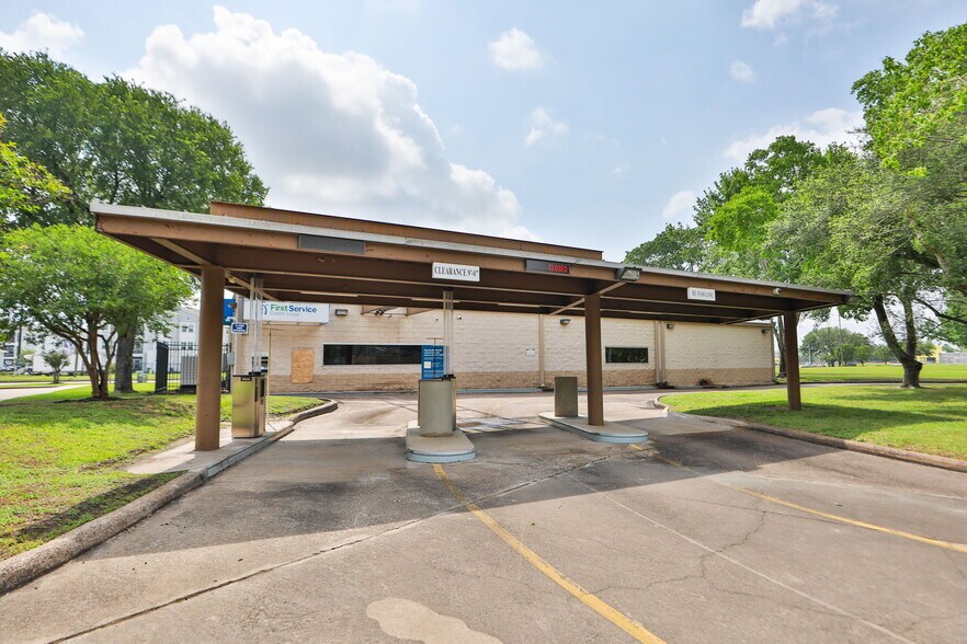 More Photos Of 12755 N Houston Rosslyn Rd, Houston Bank For Sale