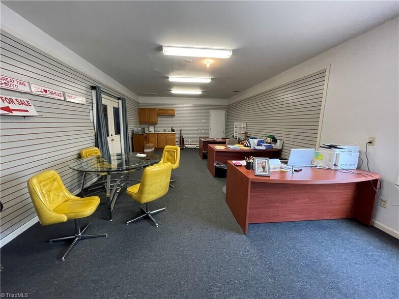 More Photos Of 302 S Main St, King Showroom For Sale