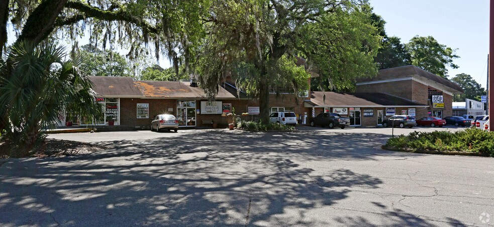 Primary Photo Of 1903-1915 N Monroe St, Tallahassee General Retail For Lease