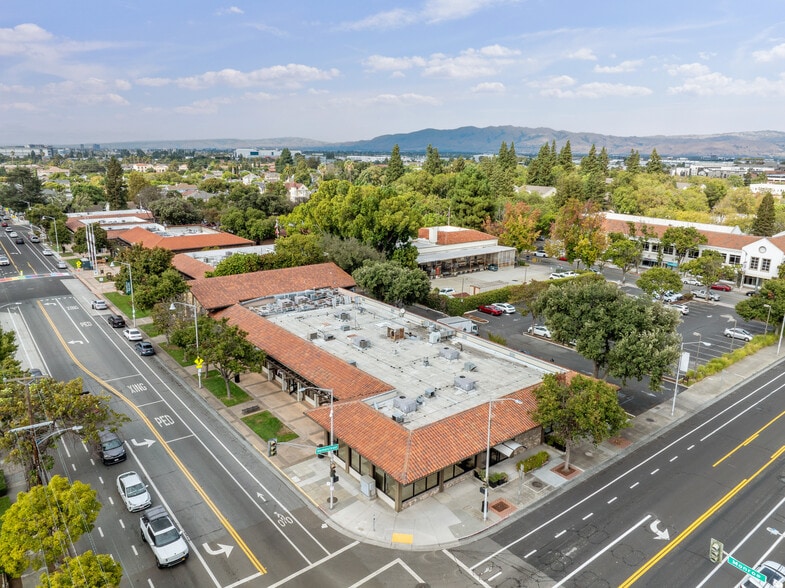 More Photos Of 951 Monroe St, Santa Clara Freestanding For Sale