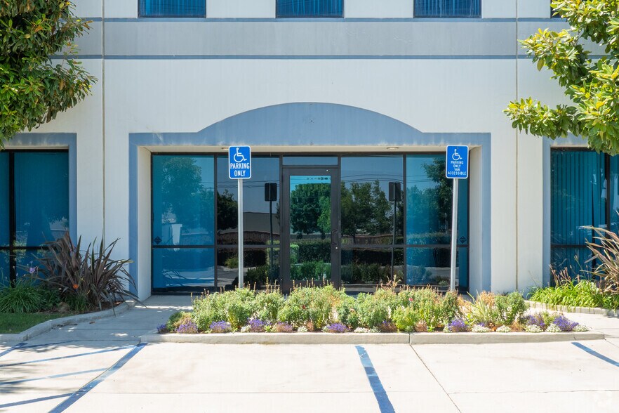 More Photos Of 1020 Railroad St, Corona Industrial For Sale