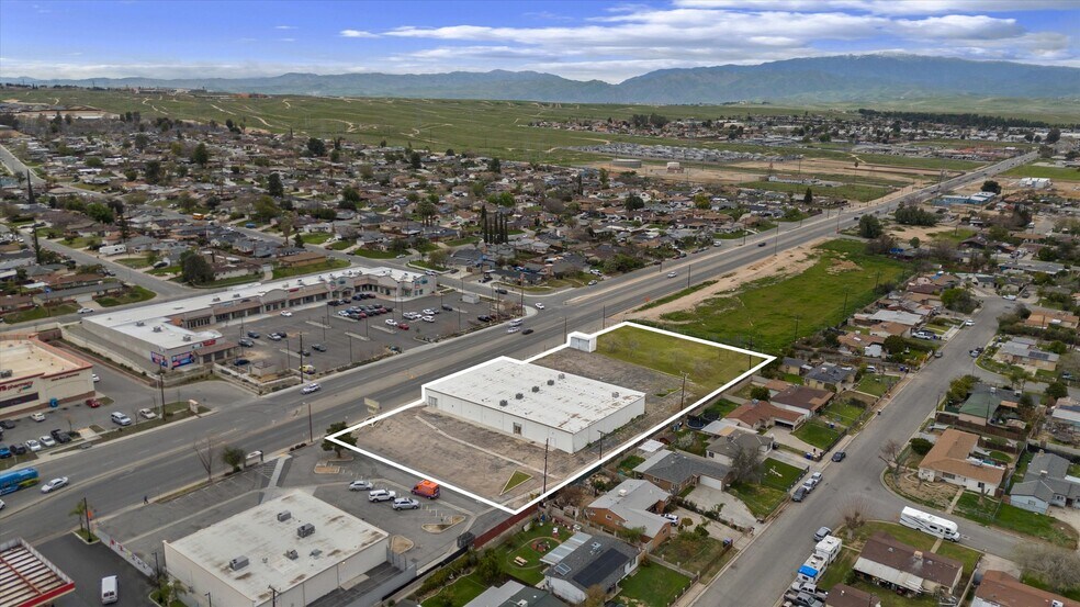 More Photos Of 6701 Niles St, Bakersfield Daycare Center For Sale