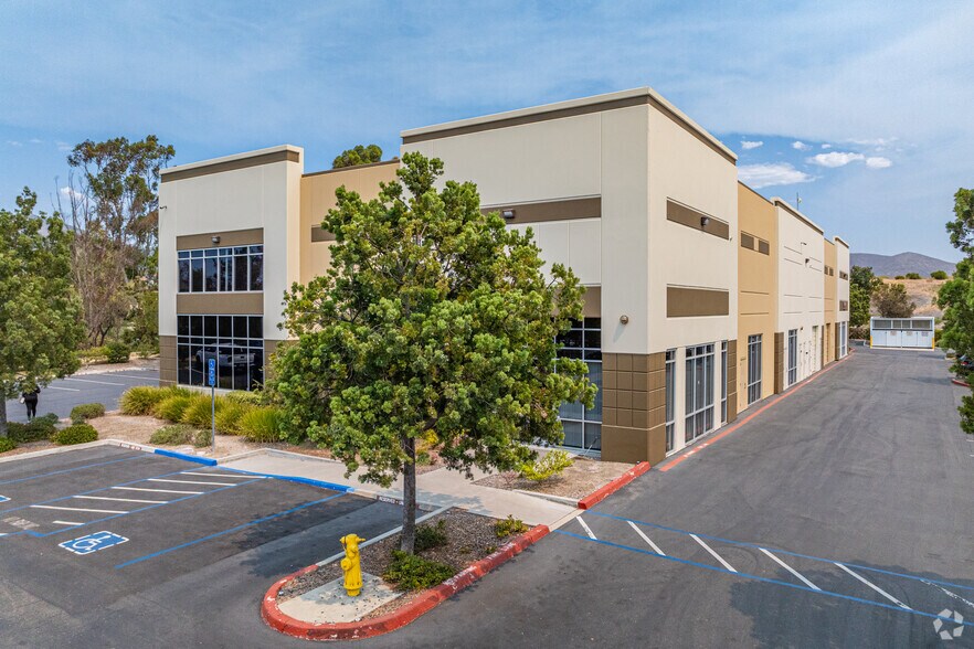 More Photos Of 2560-2566 Catamaran Way, Chula Vista Office For Lease