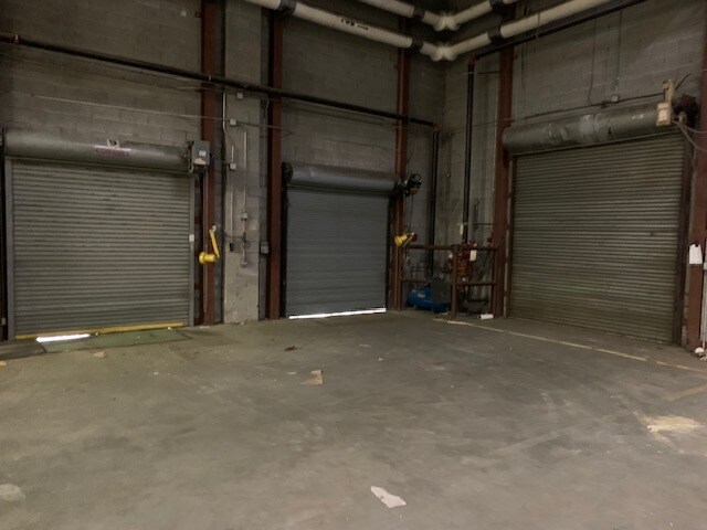 More Photos Of 458 Whitfield St, Fayetteville Manufacturing For Sale