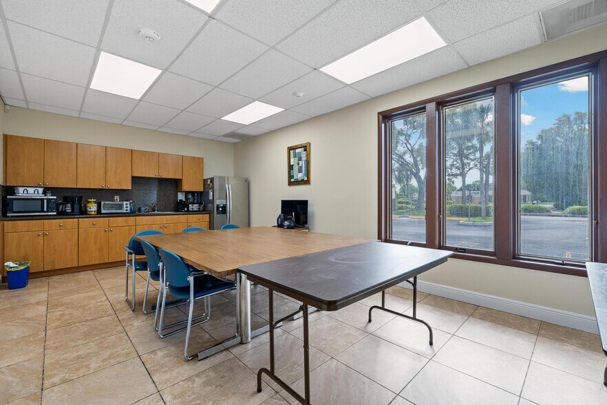 More Photos Of 15055 SW 122nd Ave, Miami Office For Sale