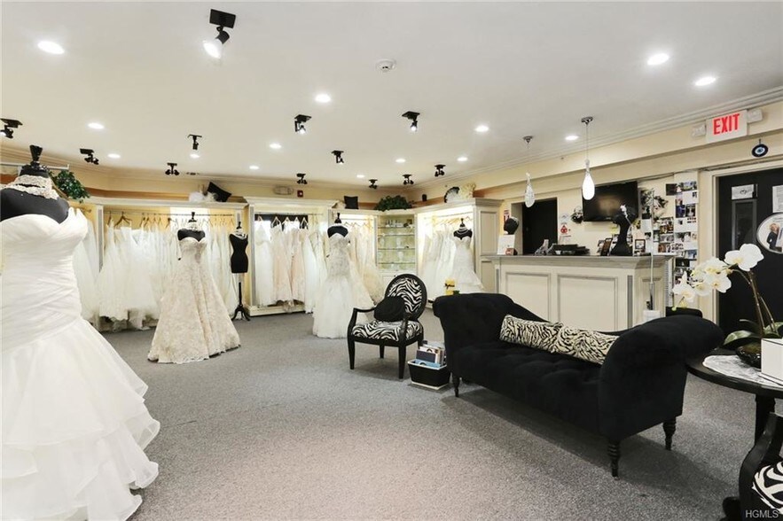 More Photos Of 35 S Middletown Rd, Nanuet Office For Lease