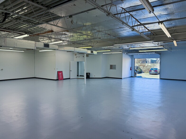 More Photos Of 820 Shelby Ln, Austin Warehouse For Lease