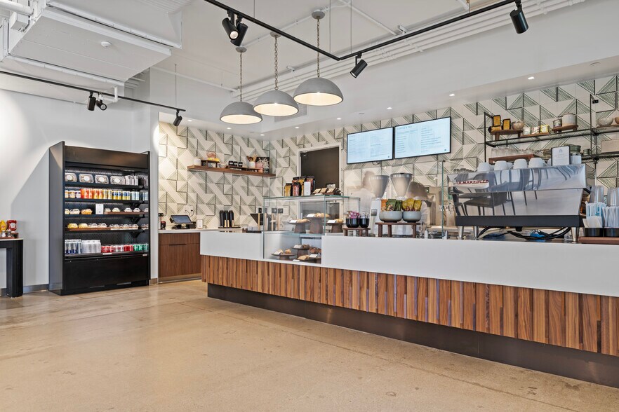 More Photos Of 6220 Greenwich Dr, San Diego Research And Development For Lease