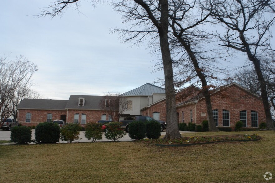 More Photos Of 325 Miron Dr, Southlake Medical For Lease