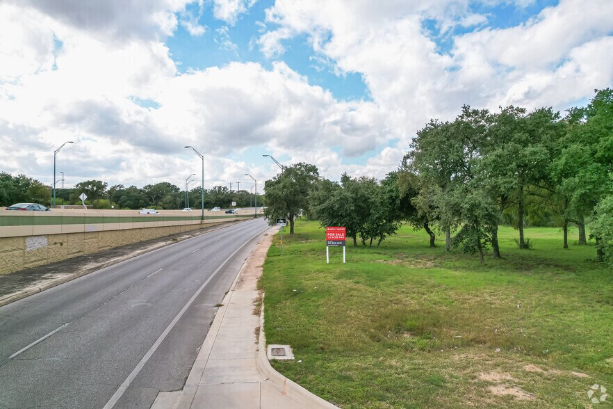 More Photos Of Blanco Rd & Wurzbach Pky, San Antonio Land For Sale