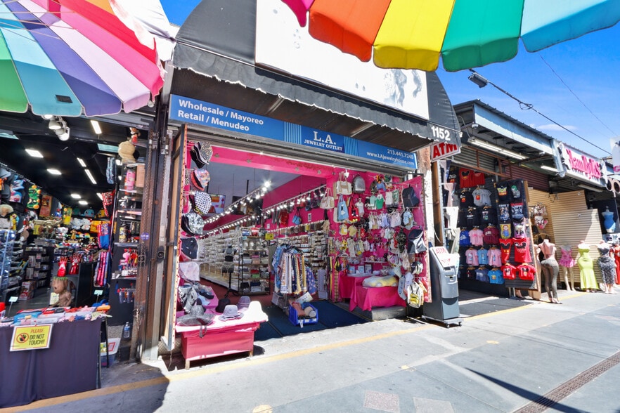 More Photos Of 1152 Santee Alley, Los Angeles Storefront For Lease