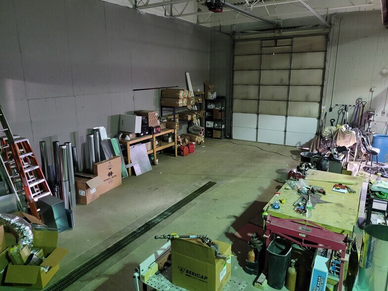 More Photos Of 10059 Polk St, Blaine Warehouse For Lease