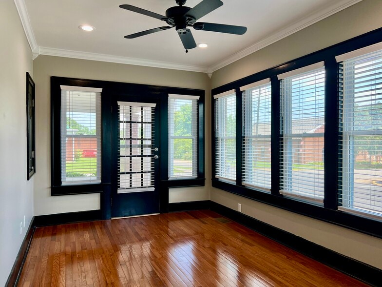More Photos Of 103 N High St, Franklin Office Residential For Sale