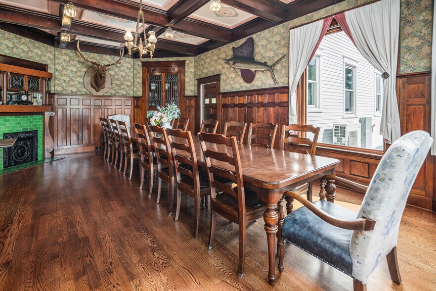 More Photos Of 738 E Main St, Belhaven Hotel For Sale