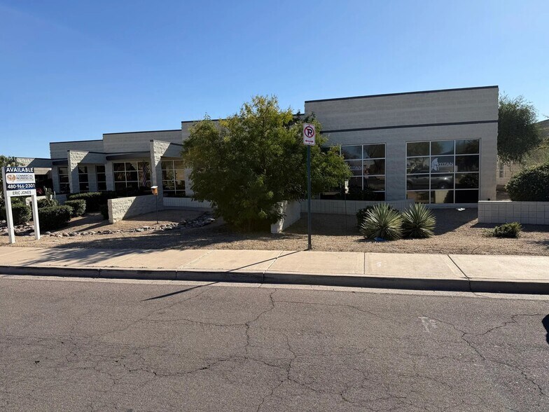 More Photos Of 8321 E Evans Rd, Scottsdale Warehouse For Lease