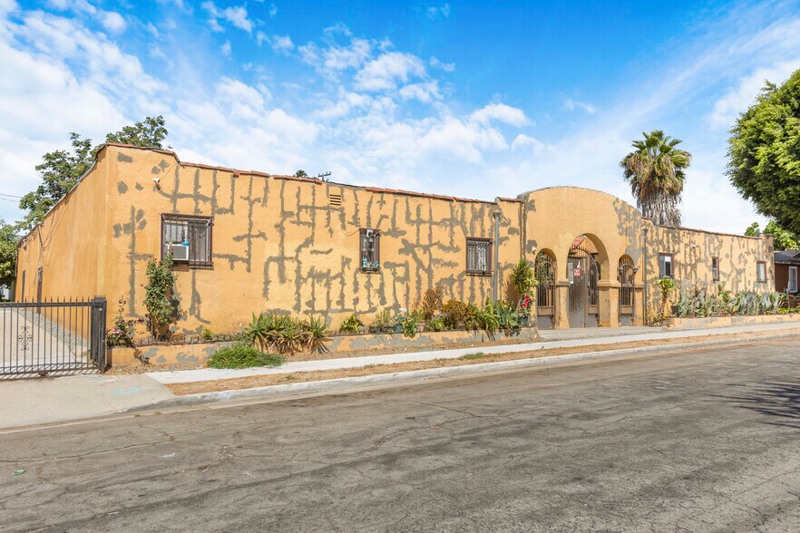More Photos Of 943 S Bonnie Beach Pl, Los Angeles Apartments For Sale