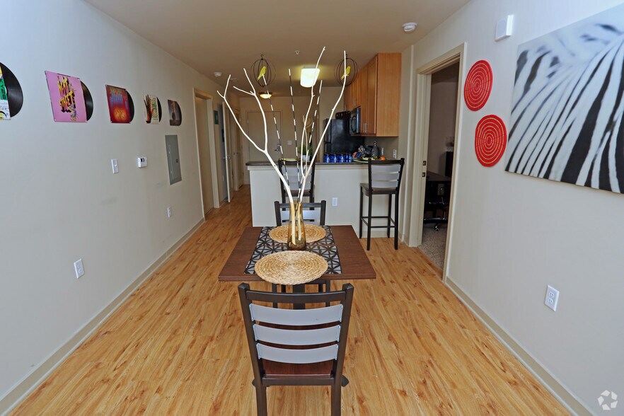 More Photos Of 30 W Biddle St, Baltimore Apartments For Lease