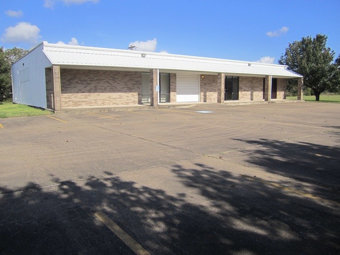 Primary Photo Of 606 Gulf Fwy, Texas City Showroom For Lease